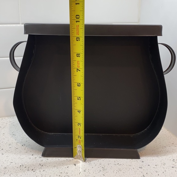 Target 2021 Halloween Cauldron Shelf - Picture 6 of 7